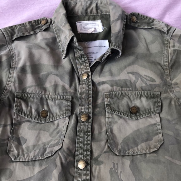 Current/Elliott Camouflage Buttondown - Picture 3 of 3